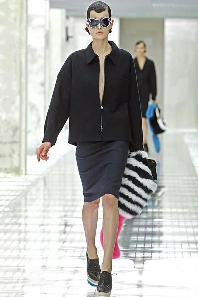 Look 14